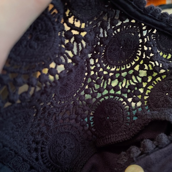 Pullover Shirt - Picture 5 of 6